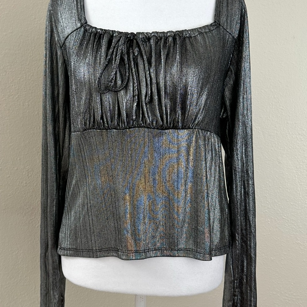 Bloomfield Women’s L Metallic Silver Long Sleeve Cropped Top Keyhole Tie Glam